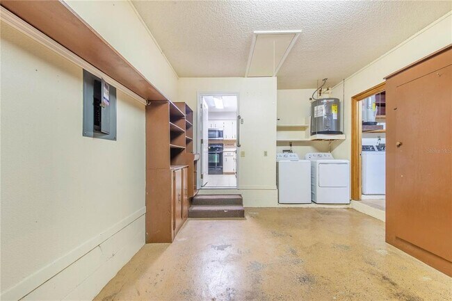 Building Photo - 5107 Old Rd 37