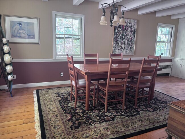 Building Photo - 19 Duncaster Ln