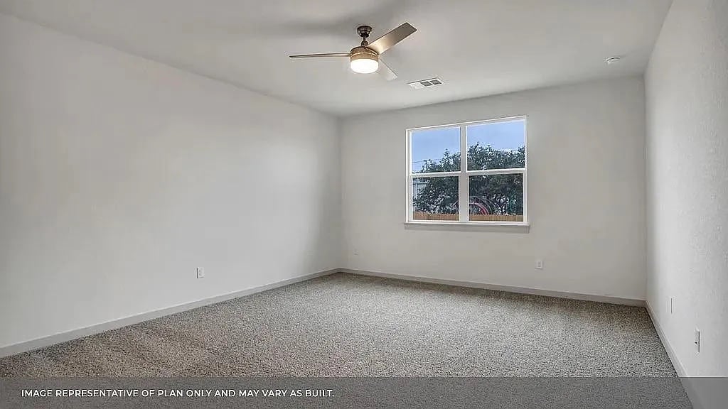 Building Photo - Room in House on Lubeck Dr