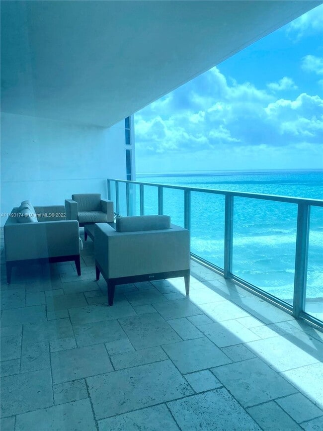 Building Photo - 3101 S Ocean Dr