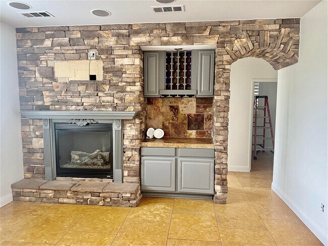 Building Photo - 82546 Tivoli Ct