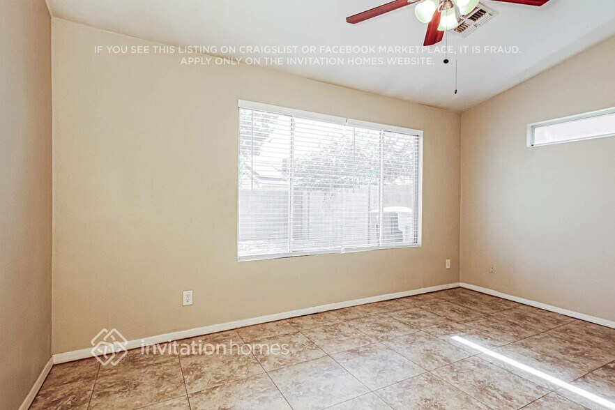 Building Photo - 8425 W Coronado Rd