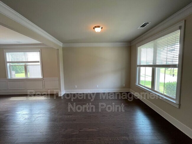 Building Photo - 184 Gray Trl