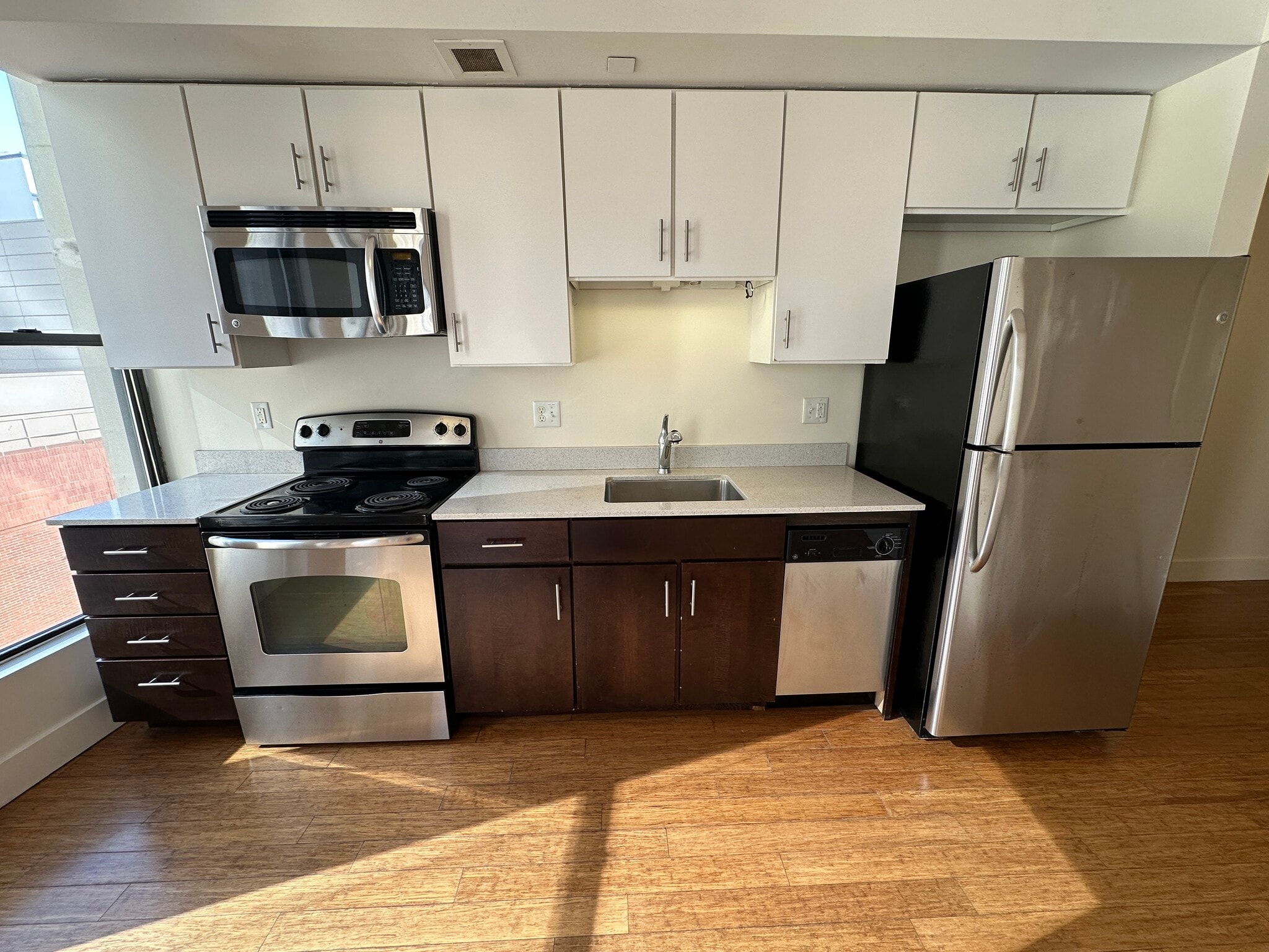 Building Photo - 19 Winter St