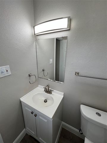 Building Photo - 504 Seaside Dr