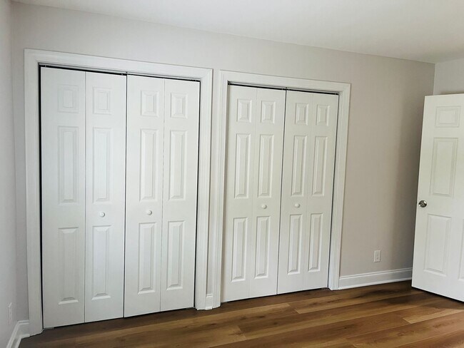 Building Photo - Wow! Newly renovated 2 bedroom 2 bathroom unit in Lithonia. Must see!