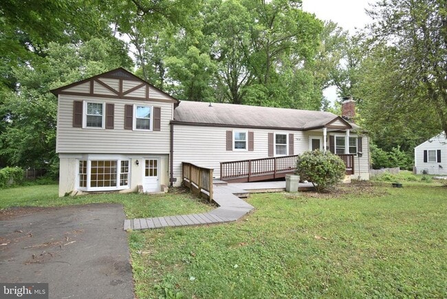 Building Photo - 7804 Ridgewood Dr