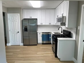 Building Photo - 2226 Tealford Dr