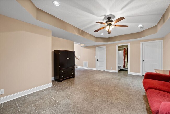 Building Photo - Spacious 4-Bedroom Home with Dual Living A...