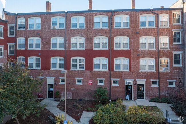 Building Photo - Sirk Building