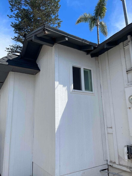 Building Photo - 612 Civic Center Dr