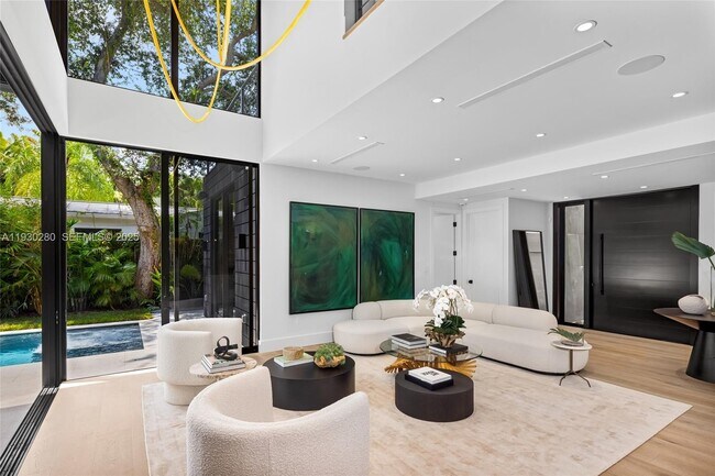 Building Photo - 4024 Bonita Ave