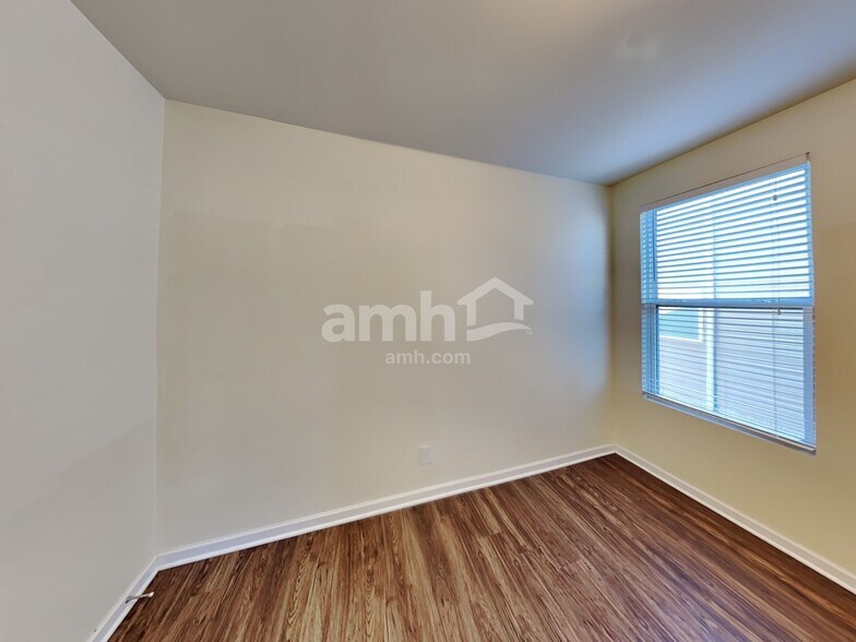 Building Photo - 1241 Riverbirch Way