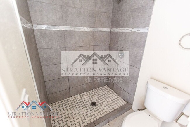 Building Photo - 14034 W Noble Cir