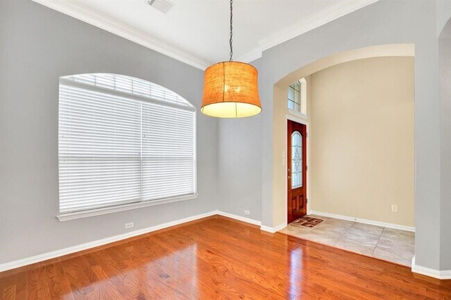 Building Photo - 25431 Hall Meadow Ln