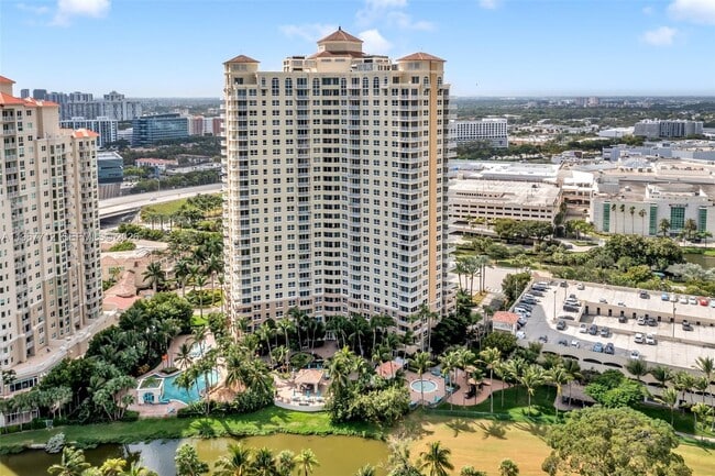 Building Photo - 19501 W Country Club Dr