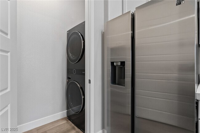 Building Photo - 7736 Tioga Rdg Ct