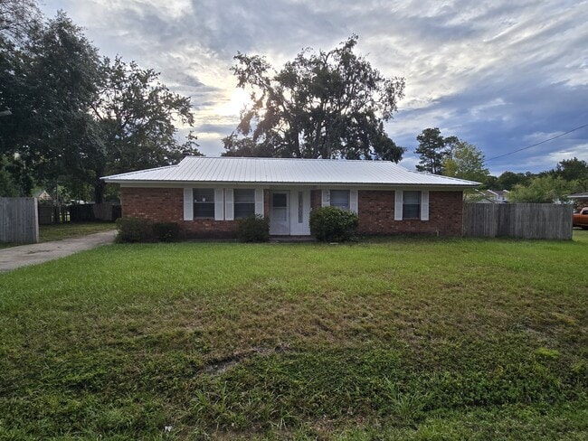 Primary Photo - 408 S Orange Edwards Blvd