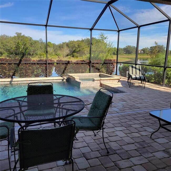 Building Photo - 17335 Blue Rdg Pl