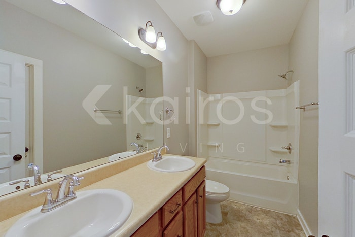Building Photo - 180 White Oak Cir