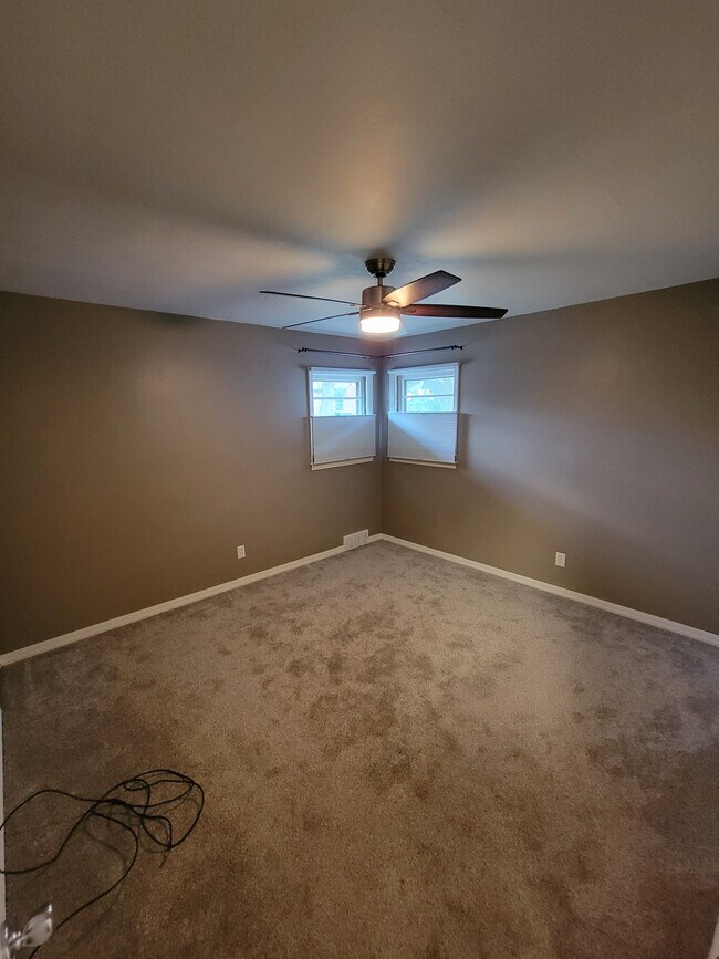 Bedroom #1 12 x 11 feet - 707 E 19th St