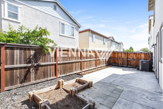 Building Photo - 2442 Buzz Aldrin Way