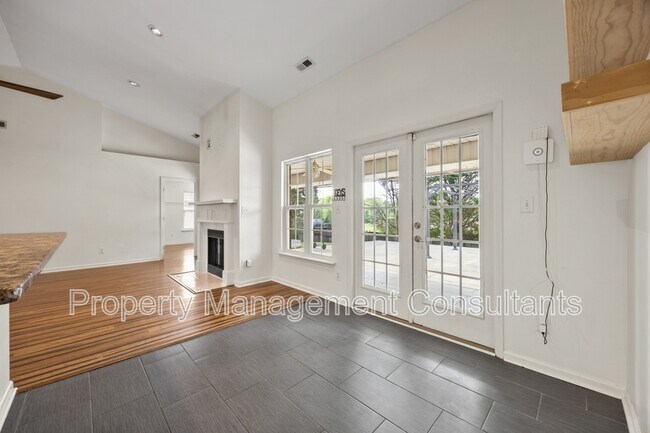 Building Photo - 125 Coldsprings Dr