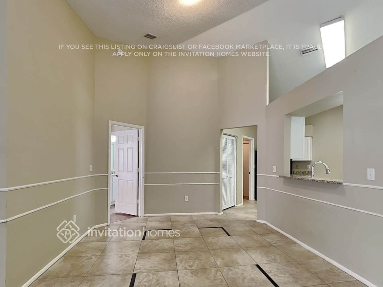 Building Photo - 12921 Longcrest Dr