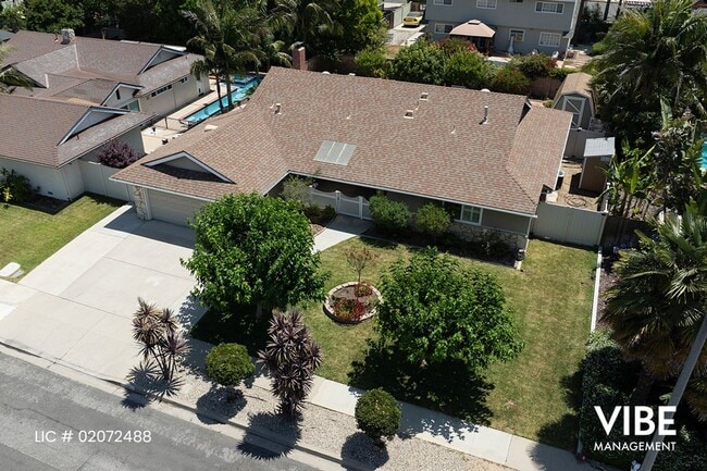 Building Photo - 222 Lupe Ave