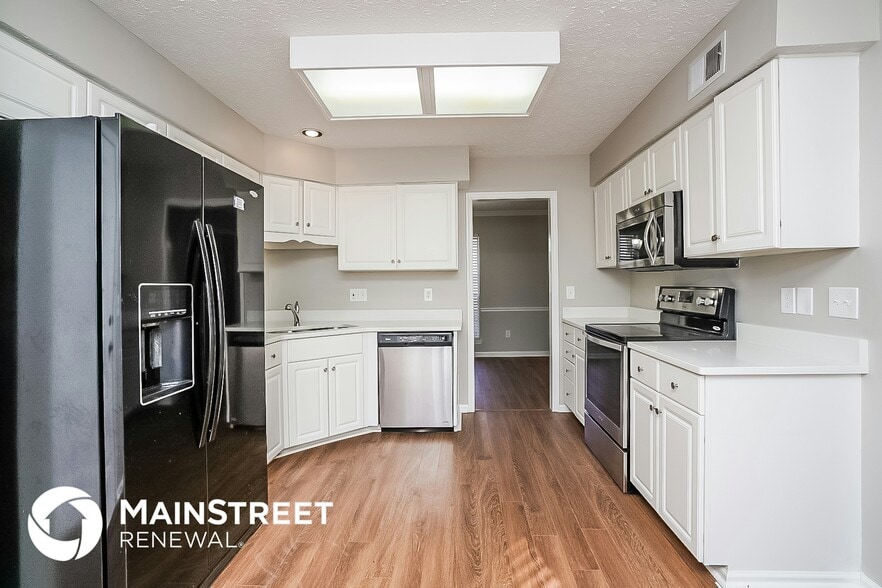 Building Photo - 1425 Aaronwood Dr
