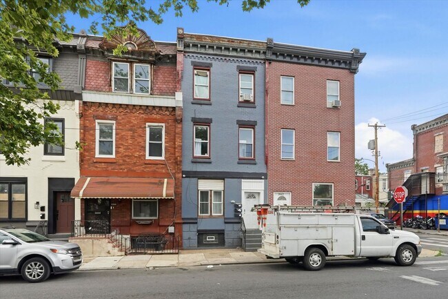 Building Photo - 2460 N 19th St