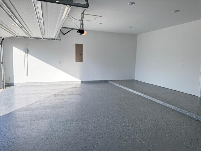 Building Photo - 1215 Tallow Park Ln