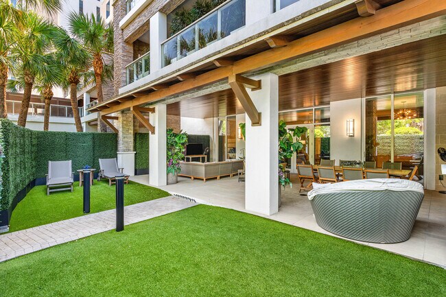 Building Photo - 200 SE Mizner Blvd