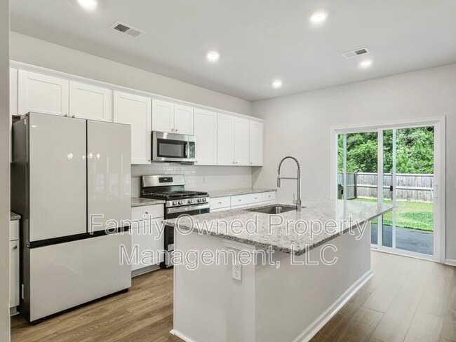 Building Photo - 175 Camellia Bloom Dr