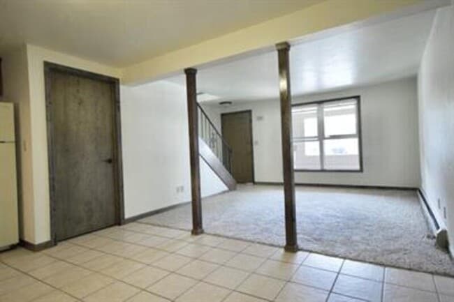 Building Photo - 2344 Canter Ln