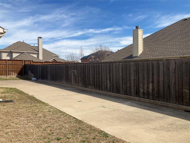 Building Photo - 615 Lone Ridge Way