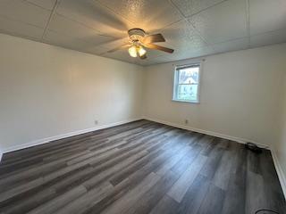 Building Photo - 10 Law St