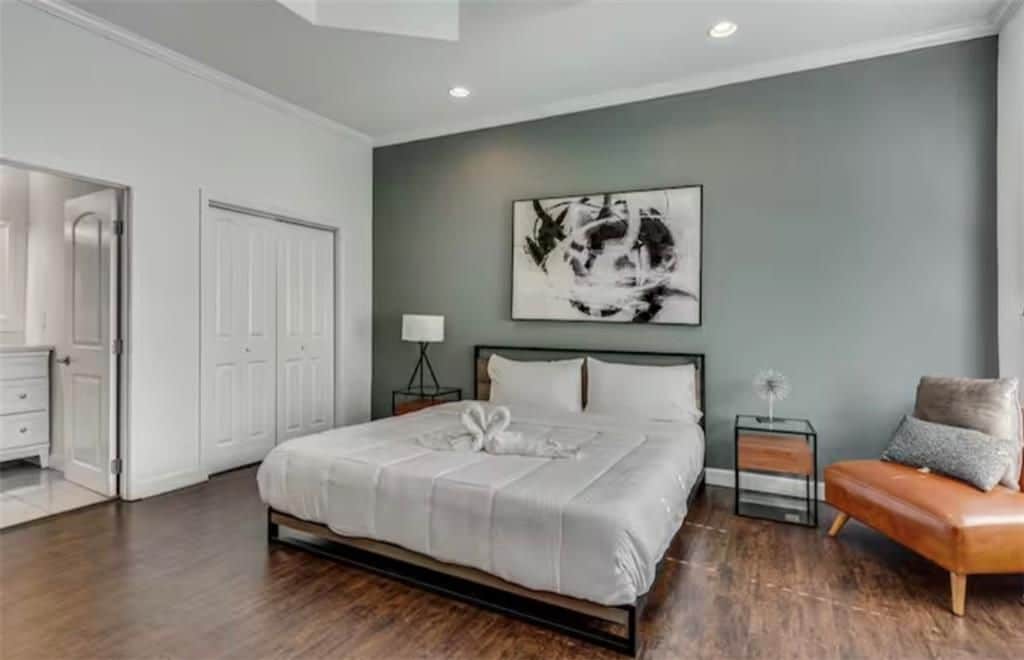 Building Photo - 4050 Washington Rd