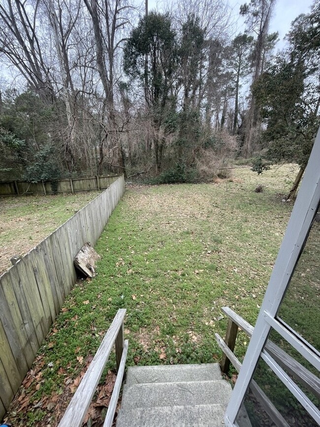 Building Photo - 1 bd 1 ba