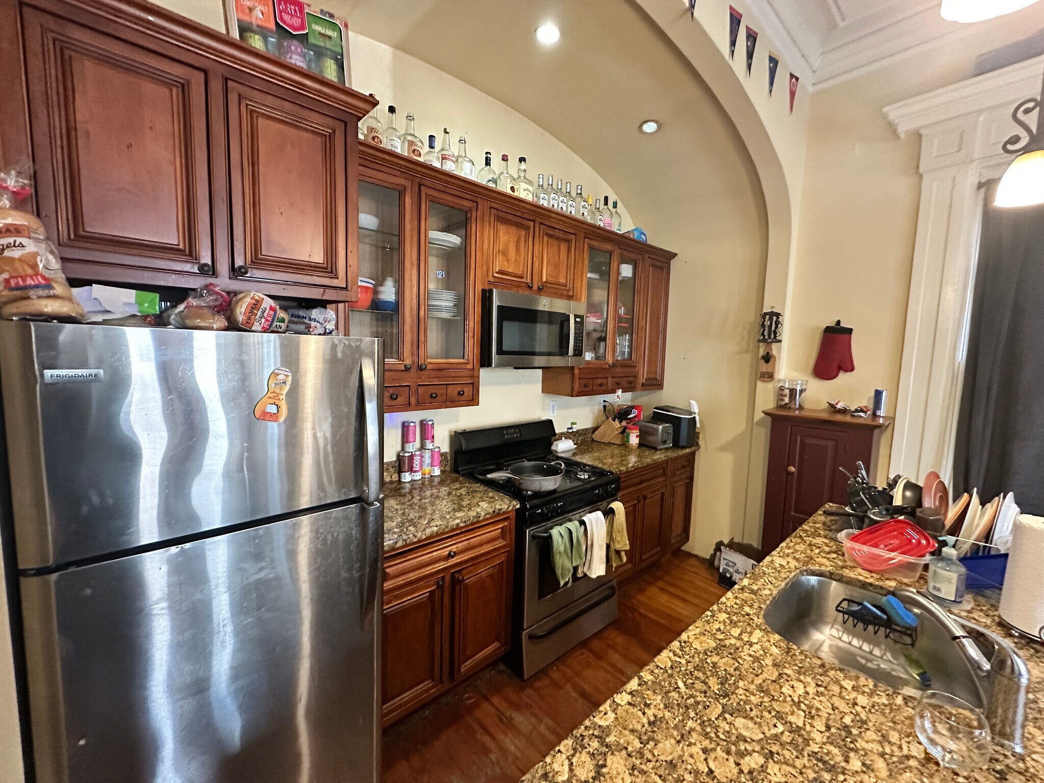 Building Photo - 135 Hillside St