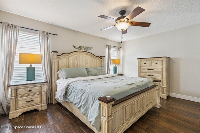 Building Photo - 2532 Kingsmill Ave