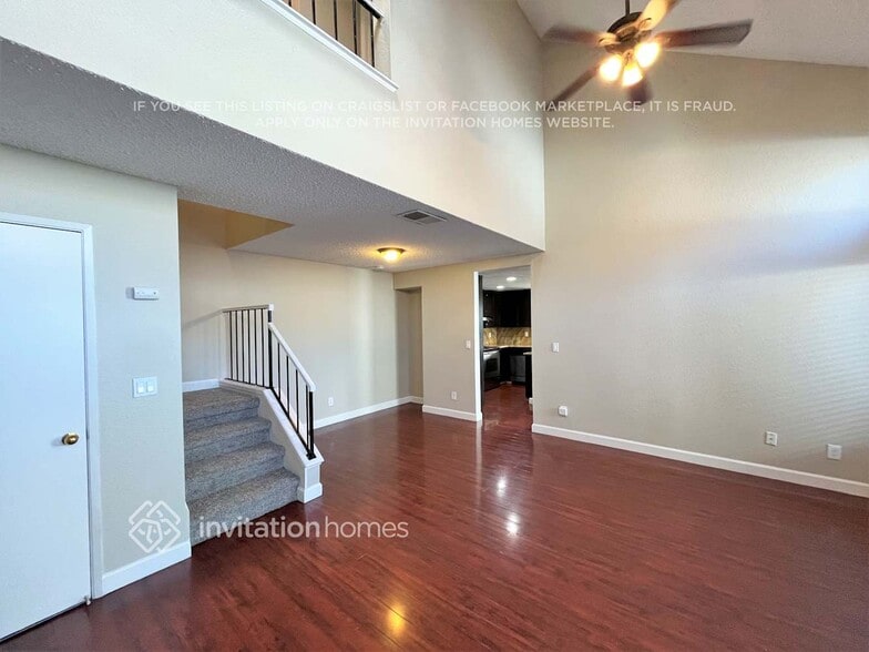 Building Photo - 2272 Sandcastle Way