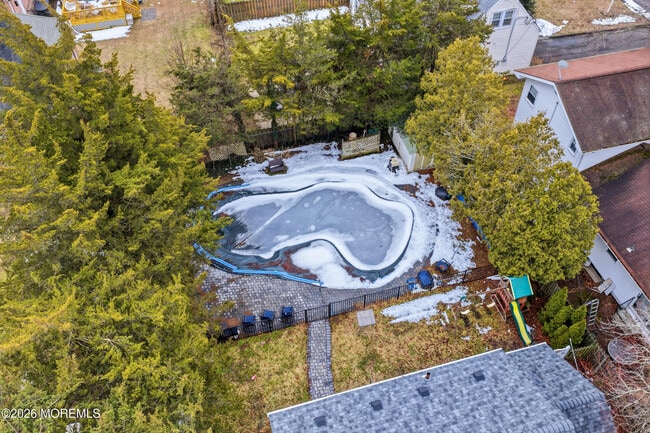 Building Photo - 416 Roosevelt Ave