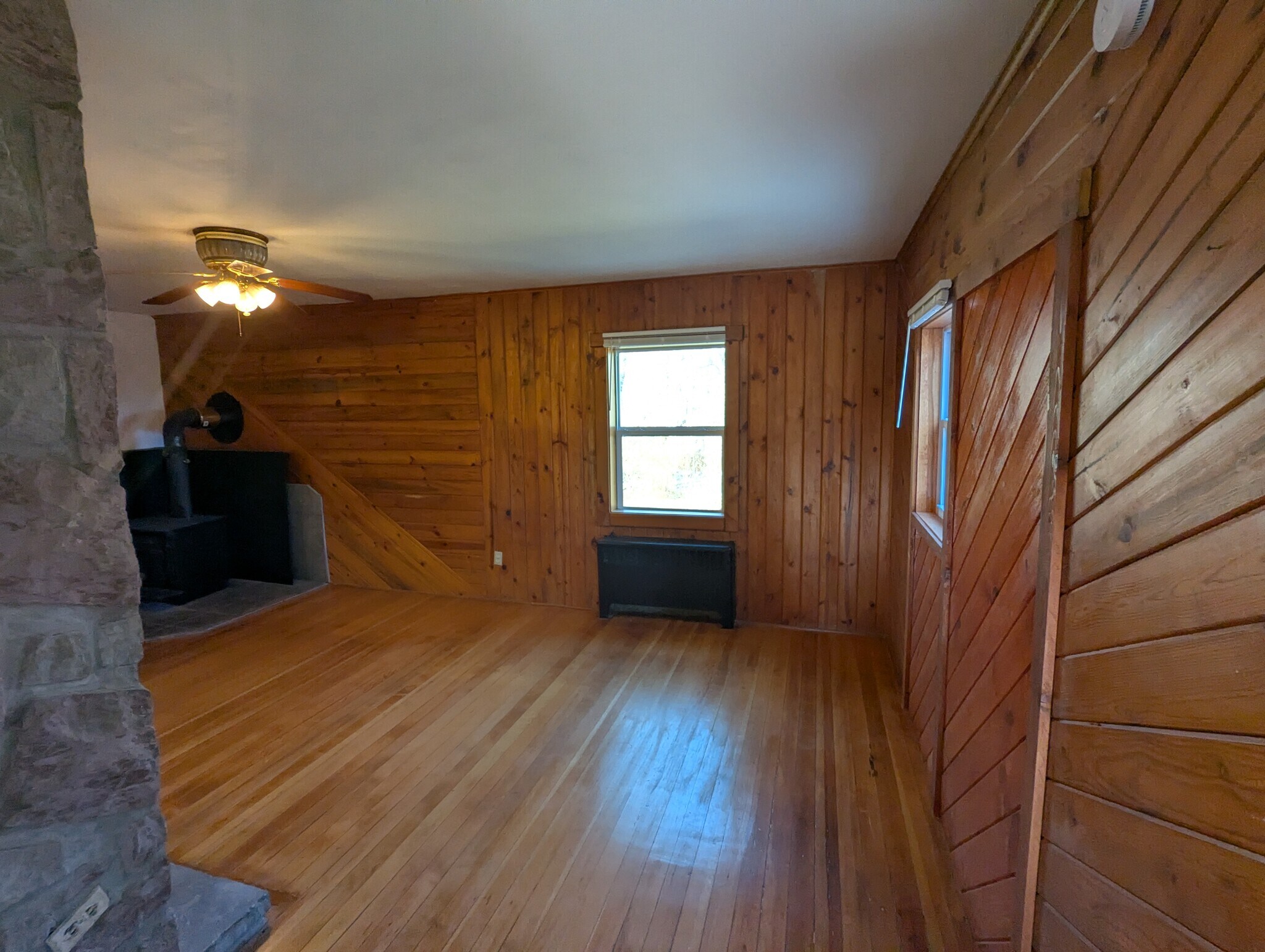 Building Photo - 615 E Miller Rd