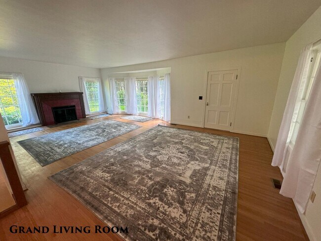 Building Photo - STATUS: *HOLD*|R275| $2495