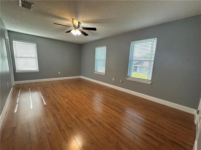 Building Photo - 888 Legion Dr