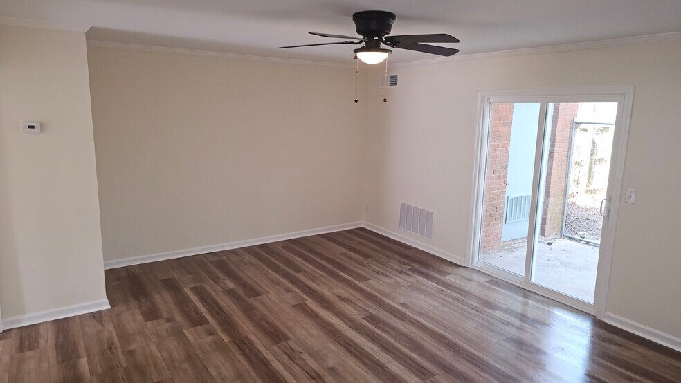 Building Photo - 1869 Patterson Ct