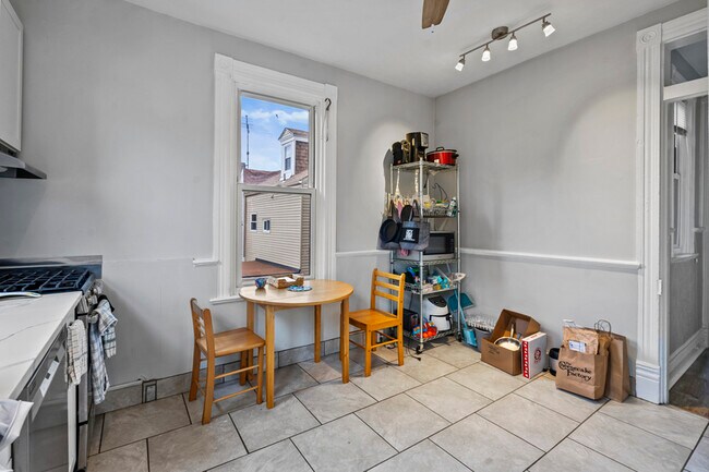Building Photo - 2329 Larkins Wy