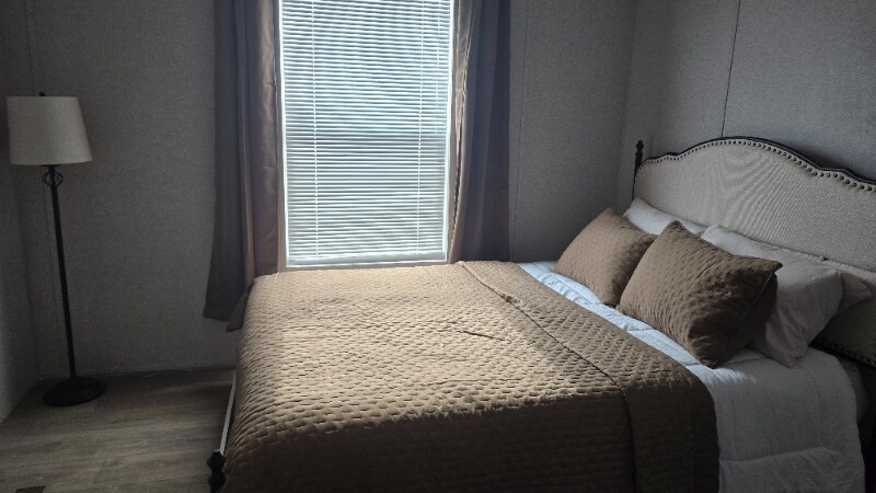 Building Photo - 5928 Pit Rd