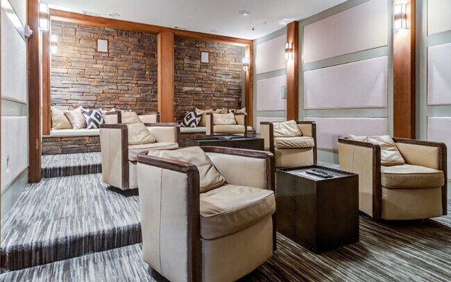 Building Photo - 70 Venue Wy